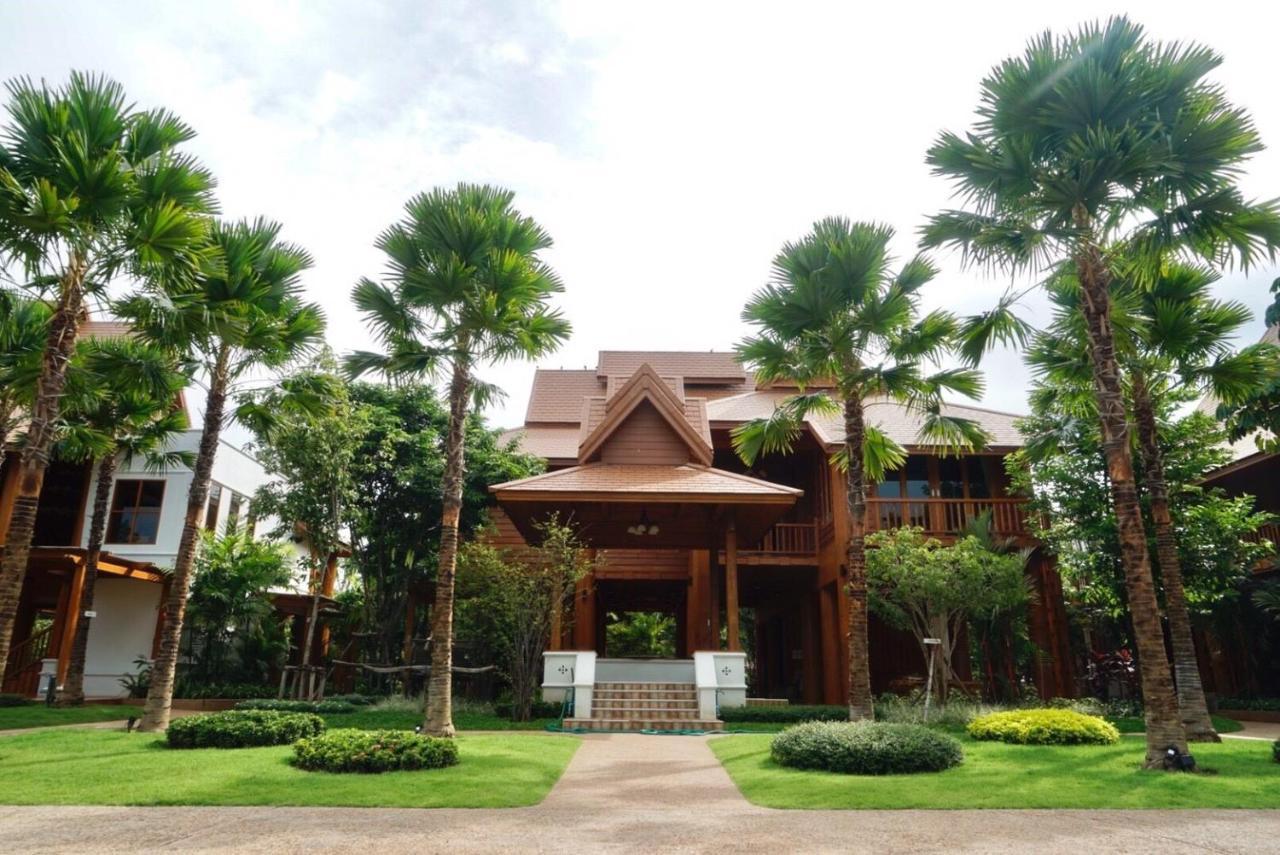 Vanasin Residence Tak Exterior photo
