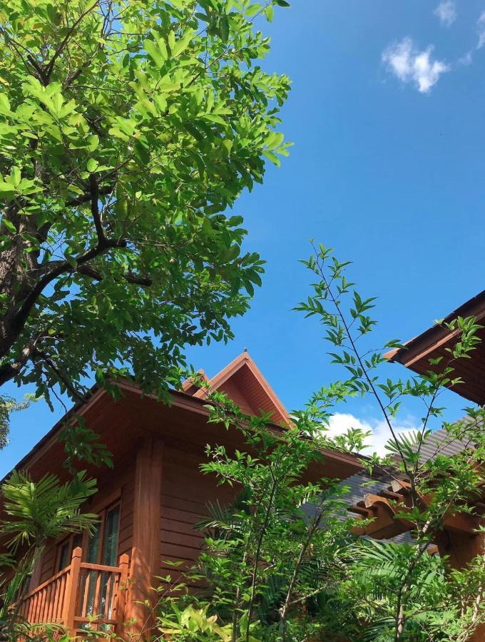 Vanasin Residence Tak Exterior photo