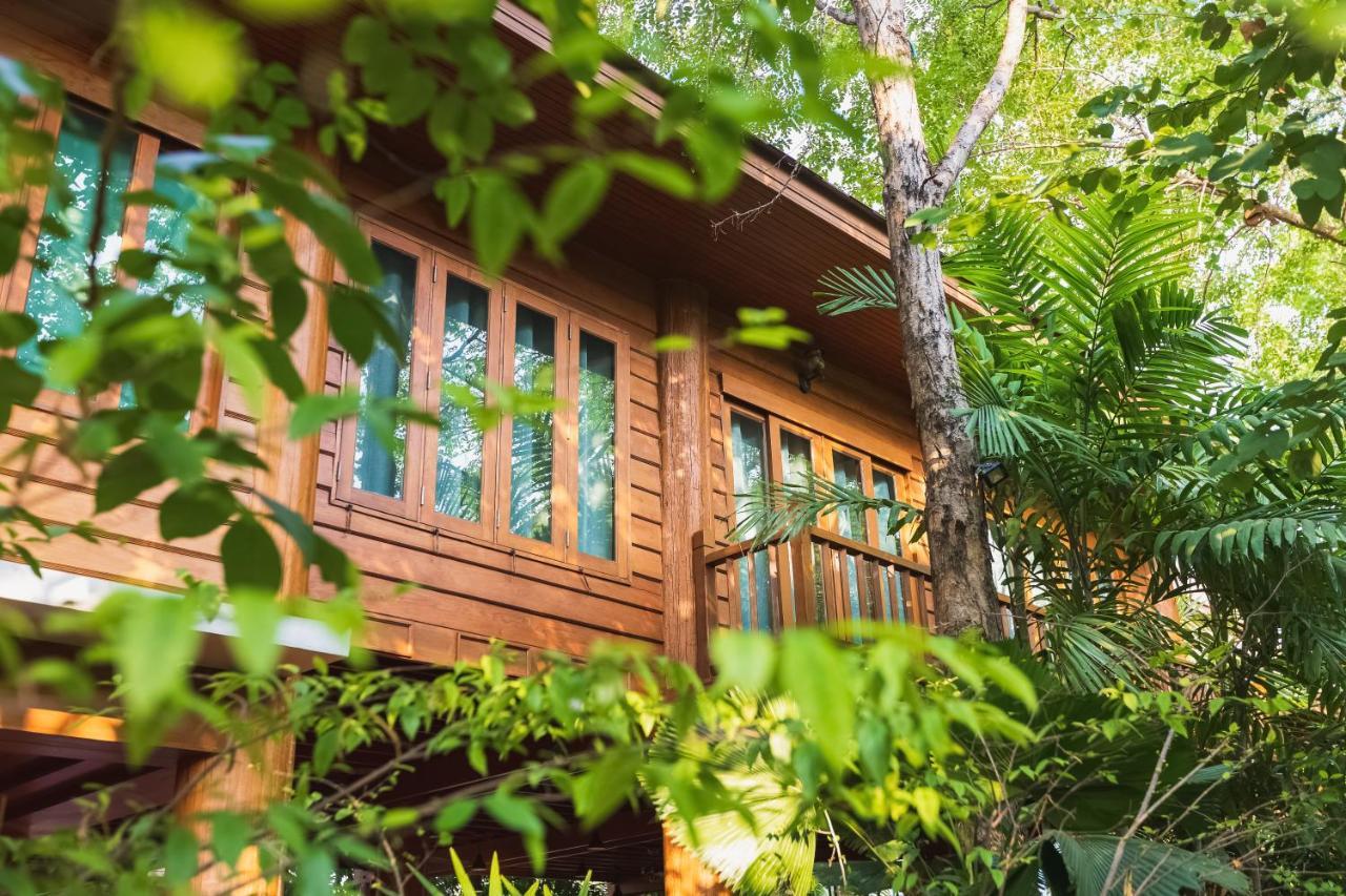 Vanasin Residence Tak Exterior photo