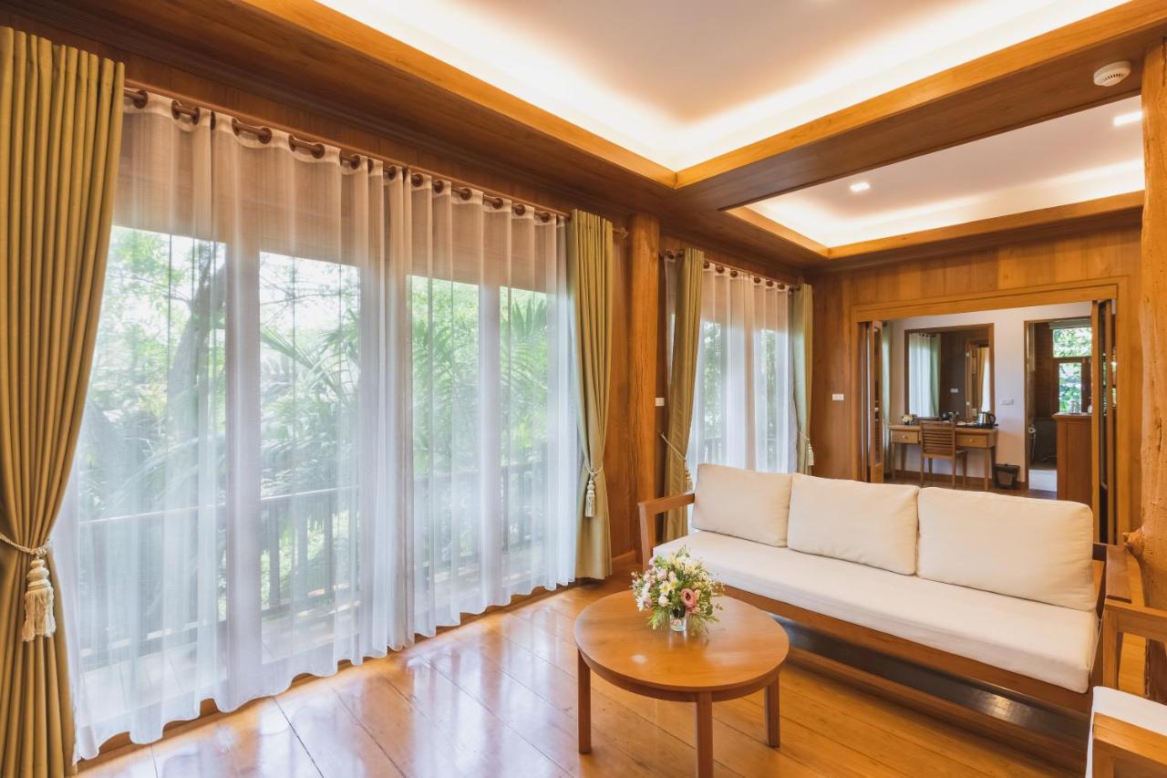 Vanasin Residence Tak Exterior photo
